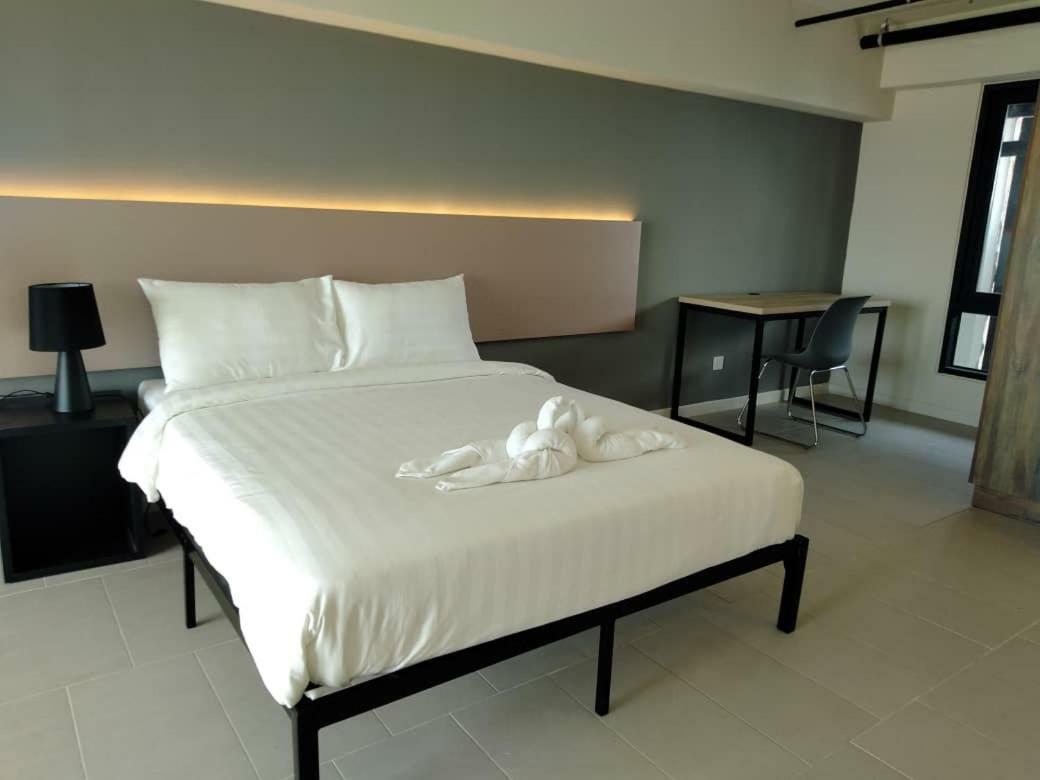 Tamarind Suites By Subhome Cyberjaya Exterior foto